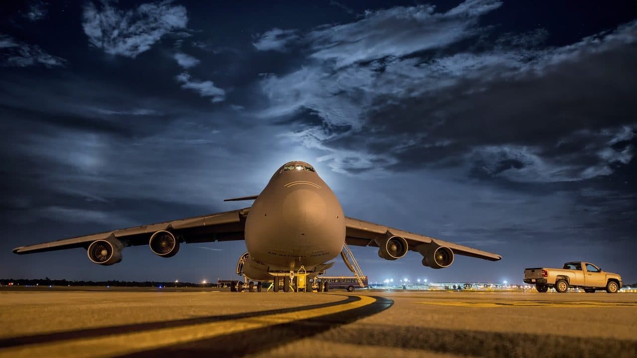 Avión