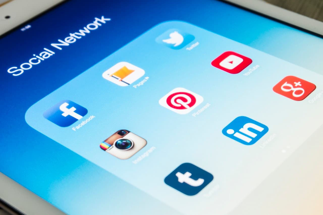 Redes sociales, talentos, Empresas