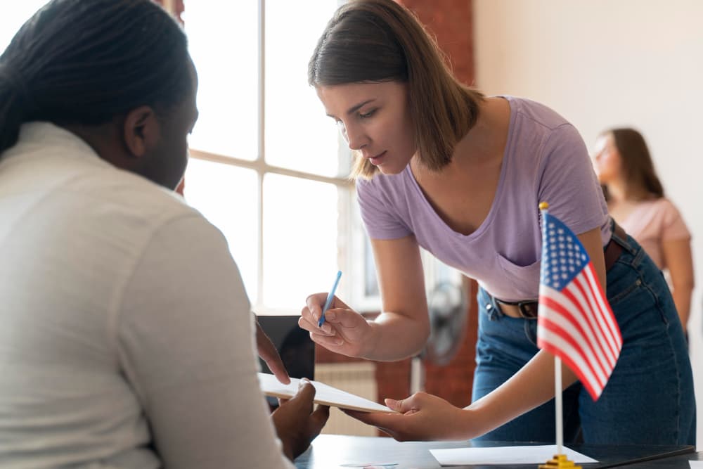 EE. UU. reanudará las visas suspendidas para estudiantes extranjeros y comenzará a revisar sus redes sociales